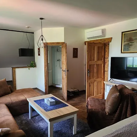 Hospudka Na Trucovne Séjour chez l'habitant